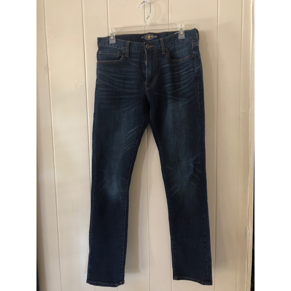 🍀 Lucky Brand 410 Athletic Fit Jeans 👖